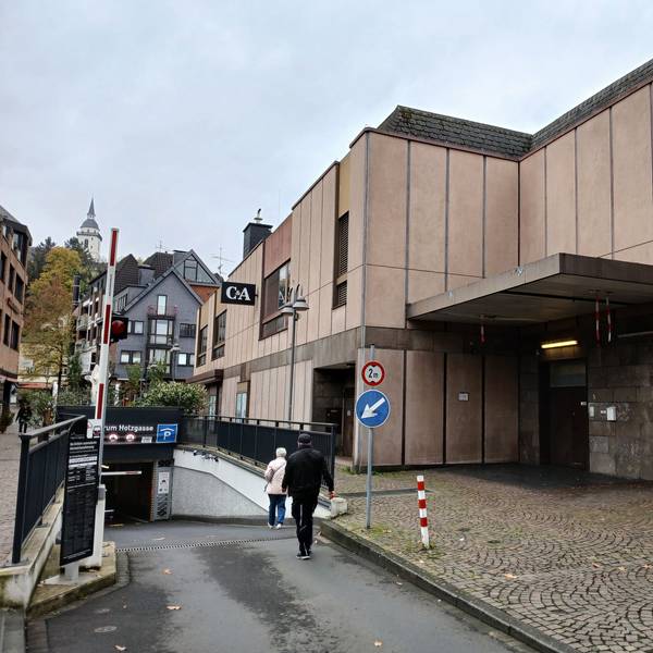 C&A in Siegburg, am Brauhof