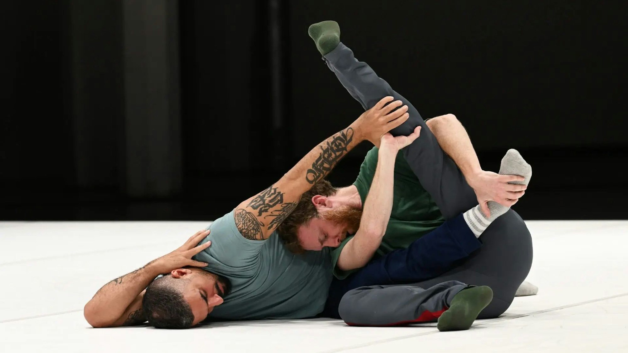 Kuratiert von William Forsythe und Rauf »Rubberlegz« Yasit
Choreografie und Performance Rauf »Rubberlegz« Yasit, Matt Luck, Riley Watts, Brigel Gjoka, Aidan Carberry und Jordan Johnson (Ja Collective)