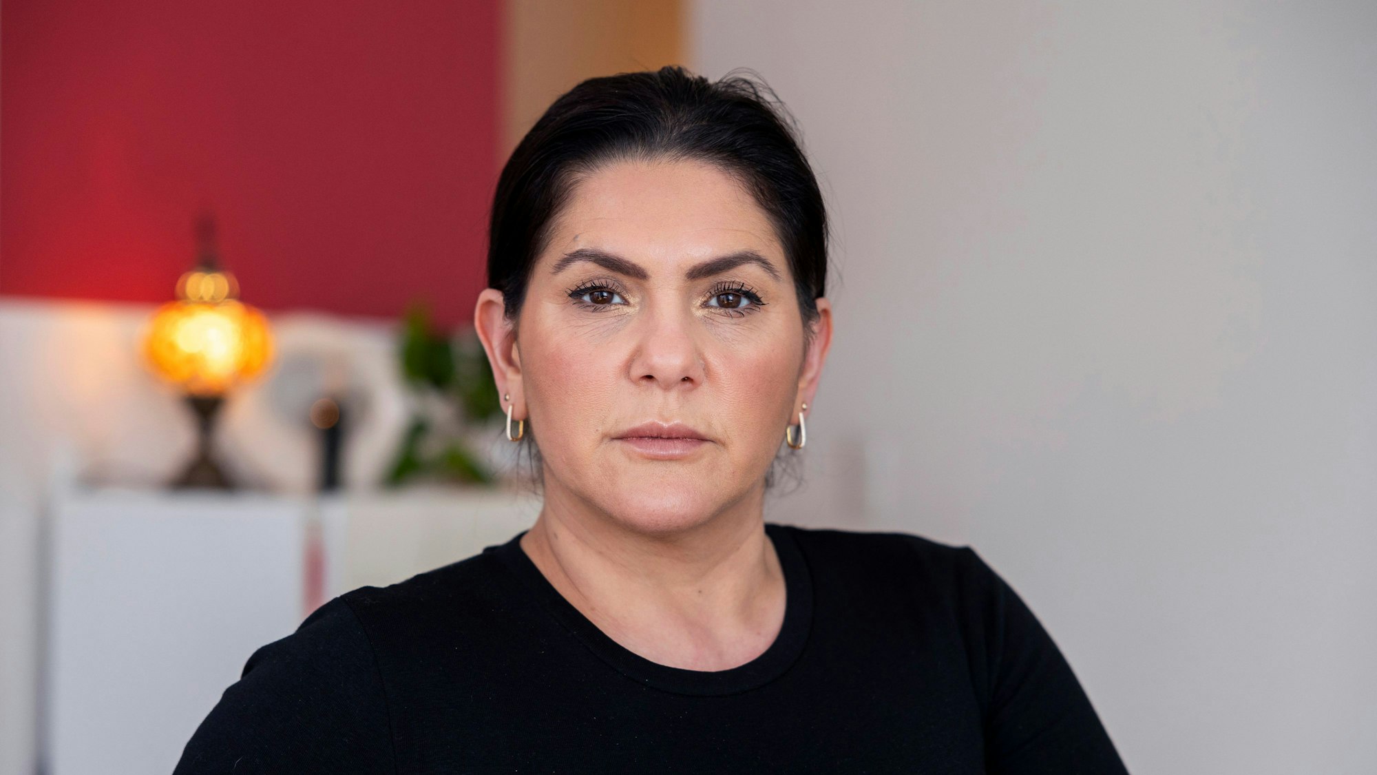 Portrait des Menschenrechtsaktivistin Mariam Claren