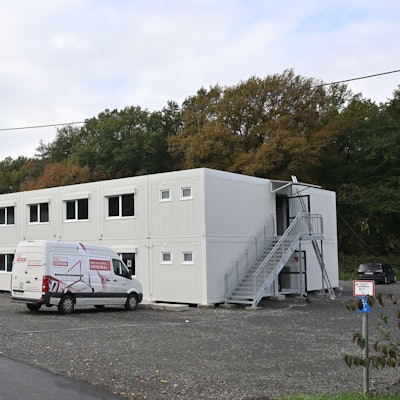 In Containern am Standort Kammerbroich in Rösrath werden unverändert maximal 72 Geflüchtete untergebracht.