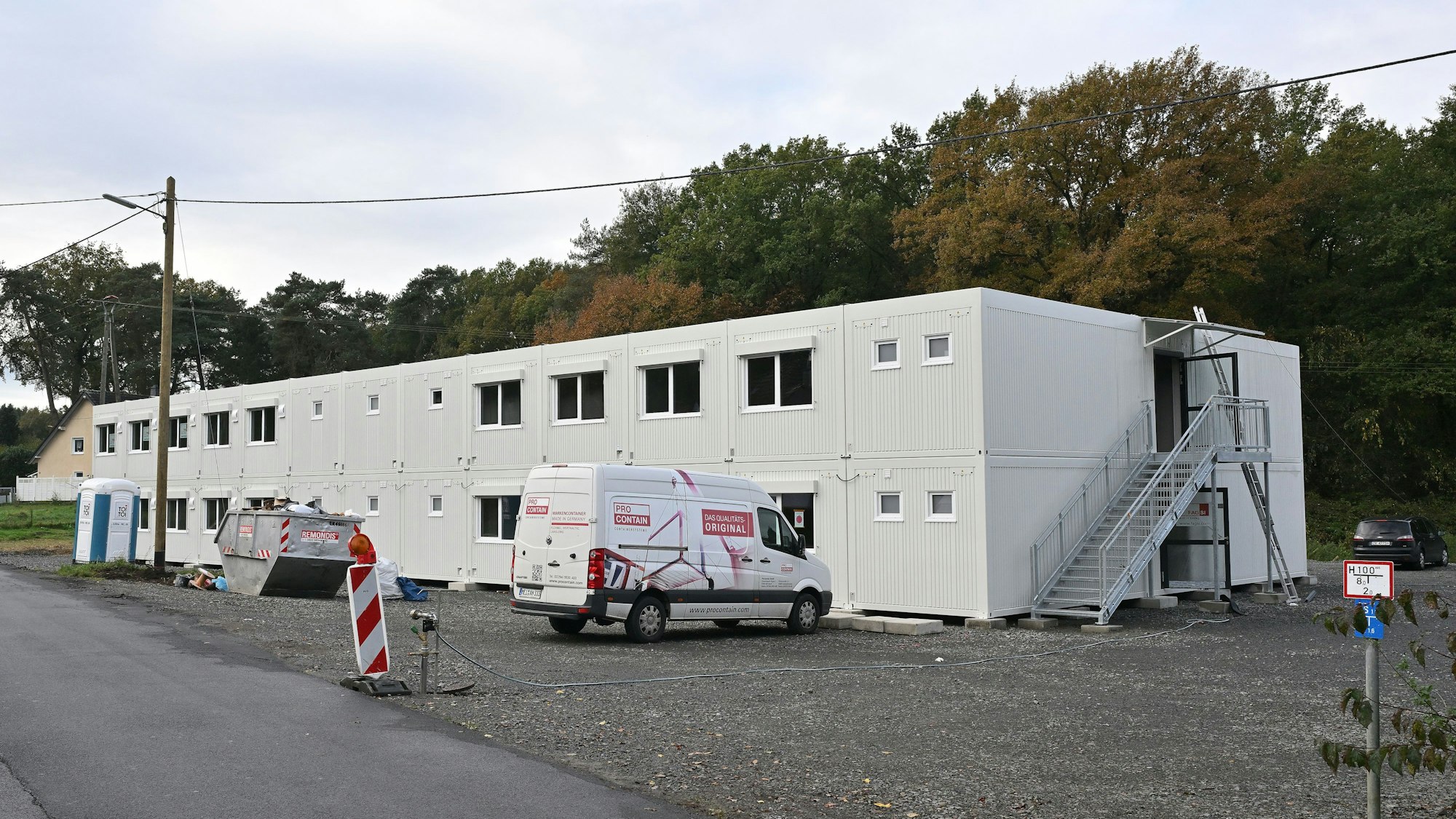 In Containern am Standort Kammerbroich in Rösrath werden unverändert maximal 72 Geflüchtete untergebracht.