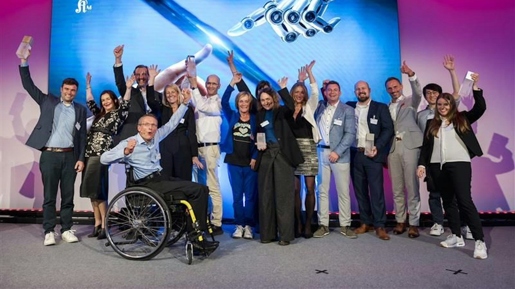Wirtschaftsnacht Rheinland 202429.10.2024, Köln: WIRTSCHAFTSPREIS RHEINLAND | Gewinner Gruppenbild WiNa Awards