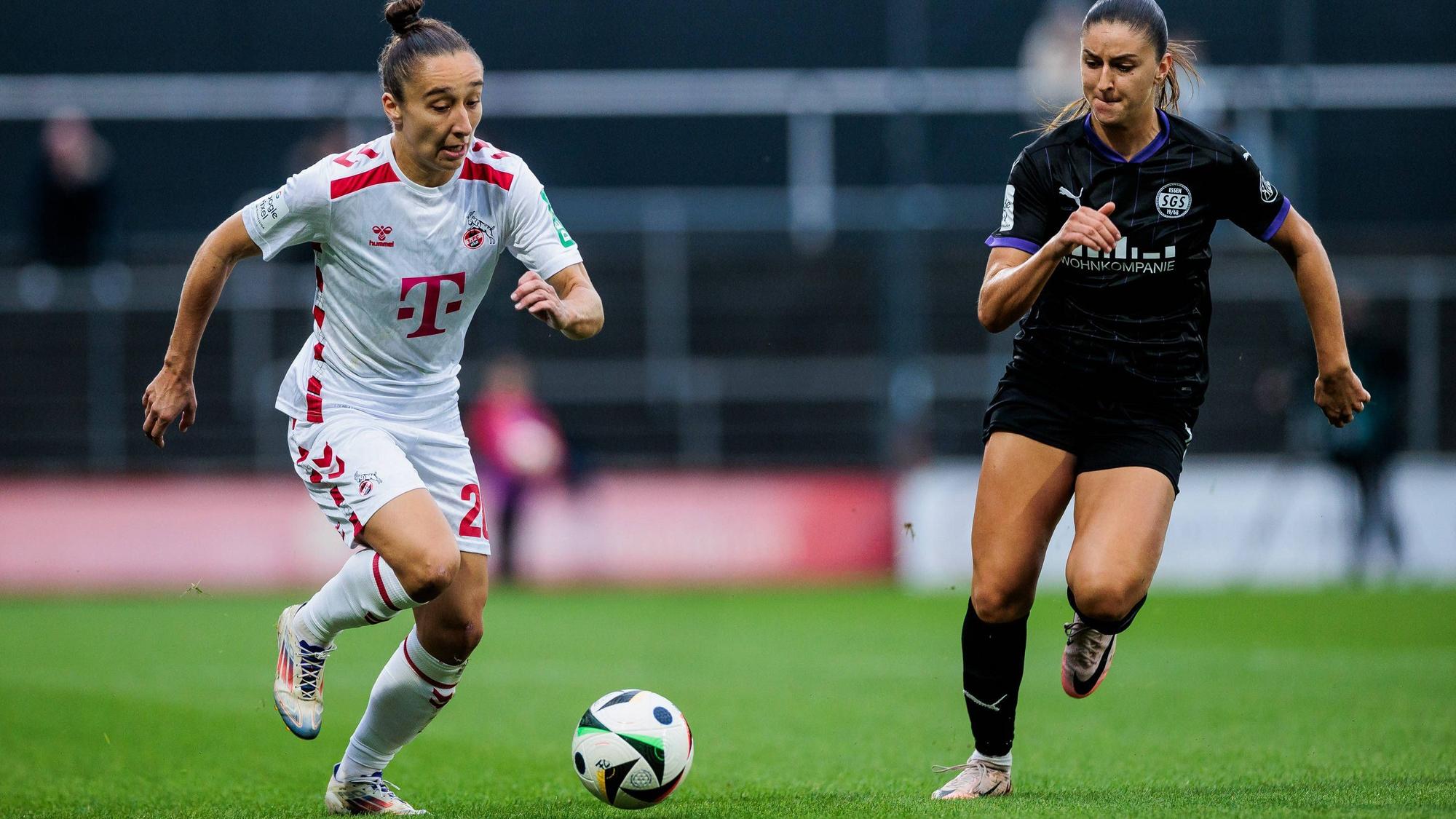 GOOGLE PIXEL Frauen Bundesliga: 1. FC Köln - SGS Essen 15.09.2024 Zweikampf Sylwia Matysik 1. FC Köln, 20, Laureta Elmazi SGS Essen, 11 GOOGLE PIXEL Frauen Bundesliga, 1. FC Köln - SGS Essen, Köln, Franz-Kremer-Stadion am 15.09.2024 DFB REGULATIONS PROHIBIT ANY USE OF PHOTOGRAPHS AS IMAGE SEQUENCES AND/OR QUASI-VIDEO. *** GOOGLE PIXEL Frauen Bundesliga 1 FC Köln SGS Essen 15 09 2024 duel Sylwia Matysik 1 FC Köln, 20 , Laureta Elmazi SGS Essen, 11 GOOGLE PIXEL Frauen Bundesliga, 1 FC Köln SGS Essen, Köln, Franz Kremer Stadion am 15 09 2024 DFB REGULATIONS PROHIBIT ANY USE OF PHOTOGRAPHS AS IMAGE SEQUENCES AND OR QUASI VIDEO Copyright: xBEAUTIFULxSPORTS/Wunderlx