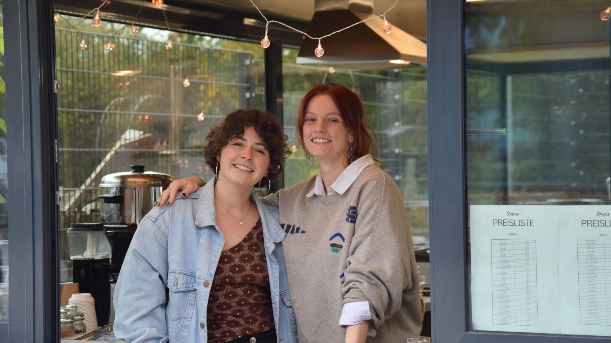 Ronja Hemmersbach (links) und Josephine Marl.