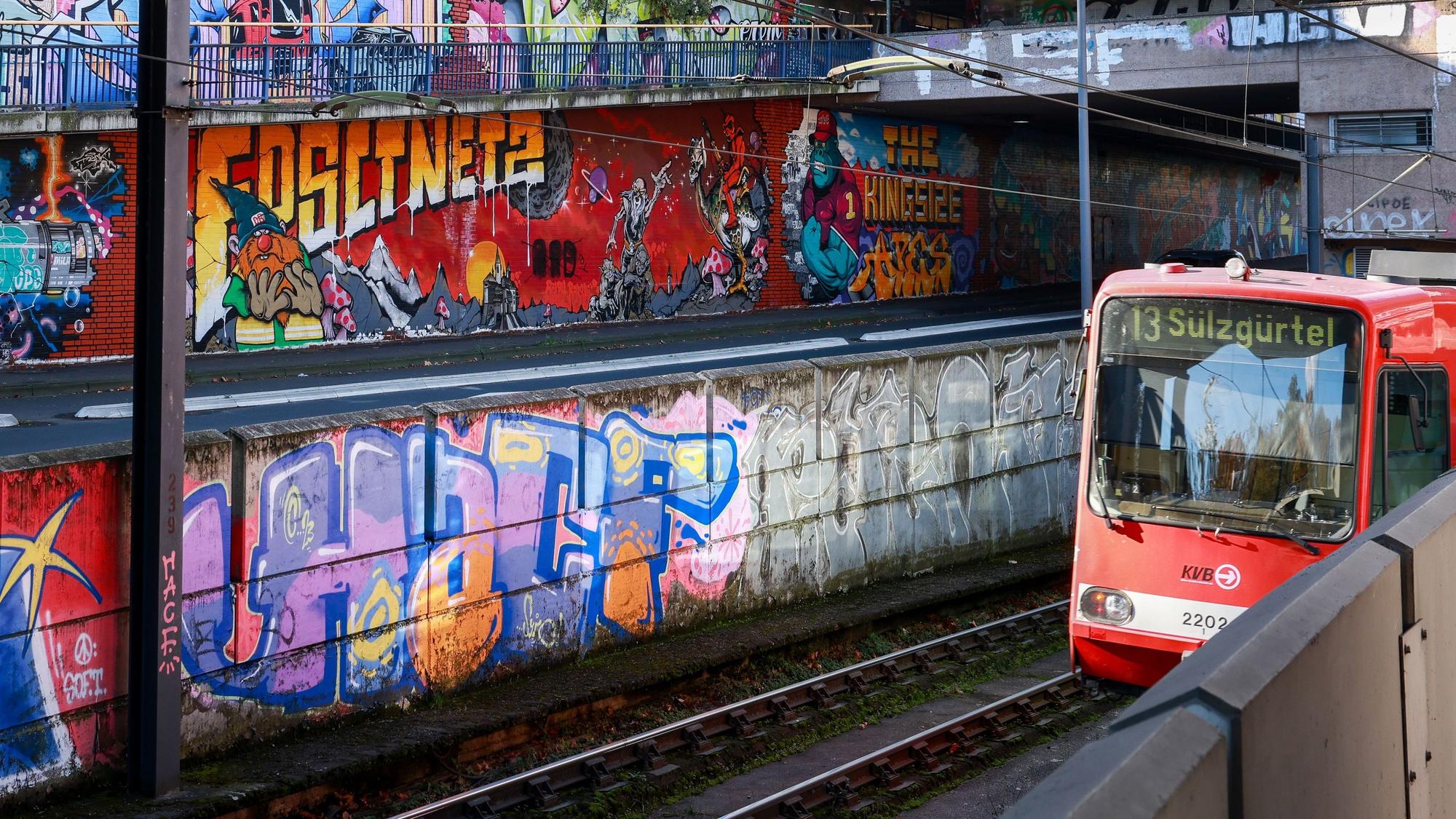 Köln: Besuch an der Haltestelle Geldernstraße/Parkgürtel für die Serie "Auf den Punkt".