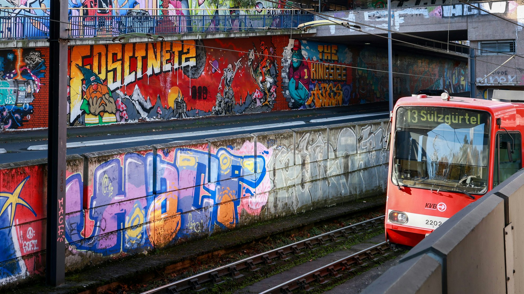 Köln: Besuch an der Haltestelle Geldernstraße/Parkgürtel für die Serie "Auf den Punkt".