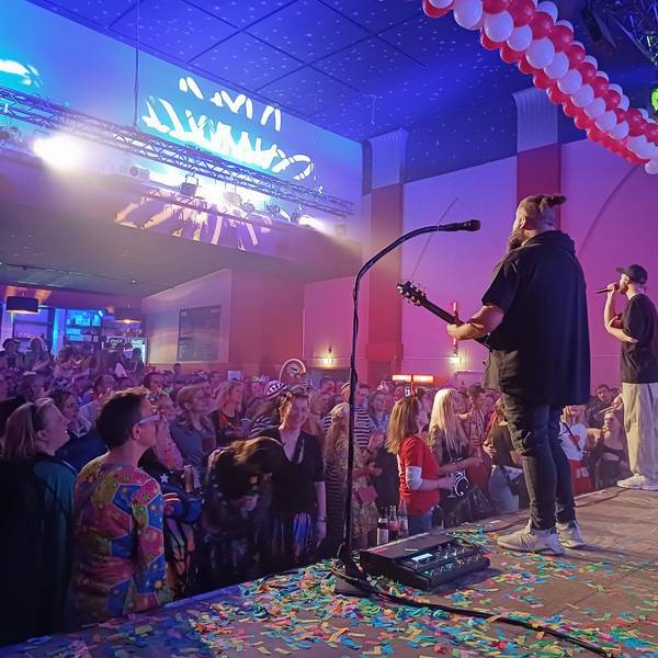 Band vor Publikum