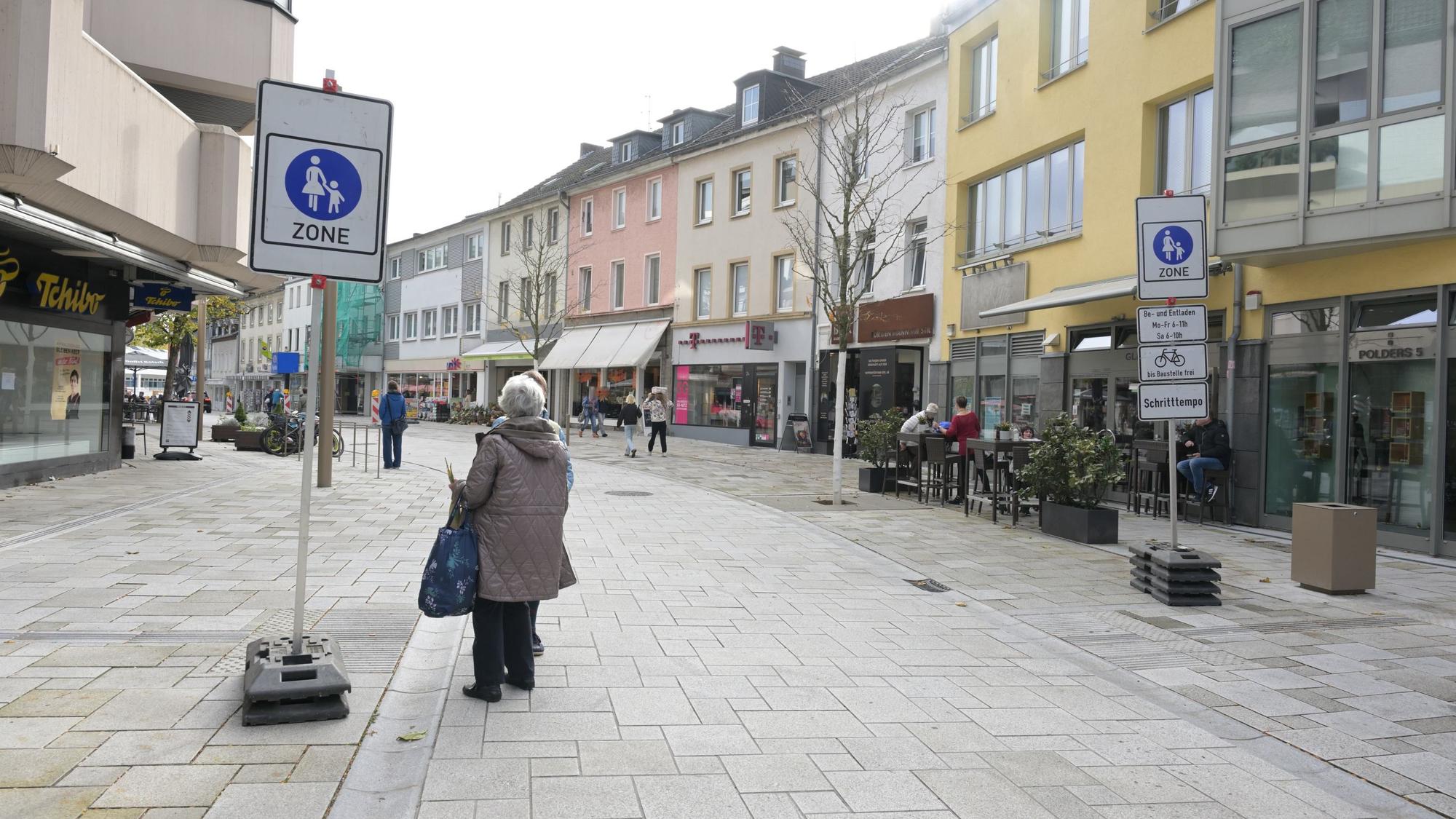 Das Foto zeigt die Schloßstraße in Bensberg
