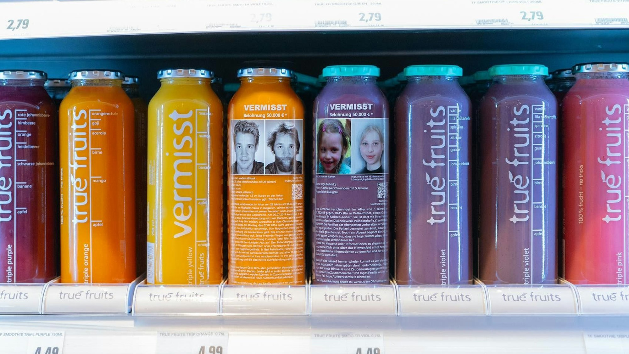 True Fruits erinnert auf Smoothie-Flaschen an verschwundene Menschen: Lars Mittank (links) und Inga Gehricke (rechts).