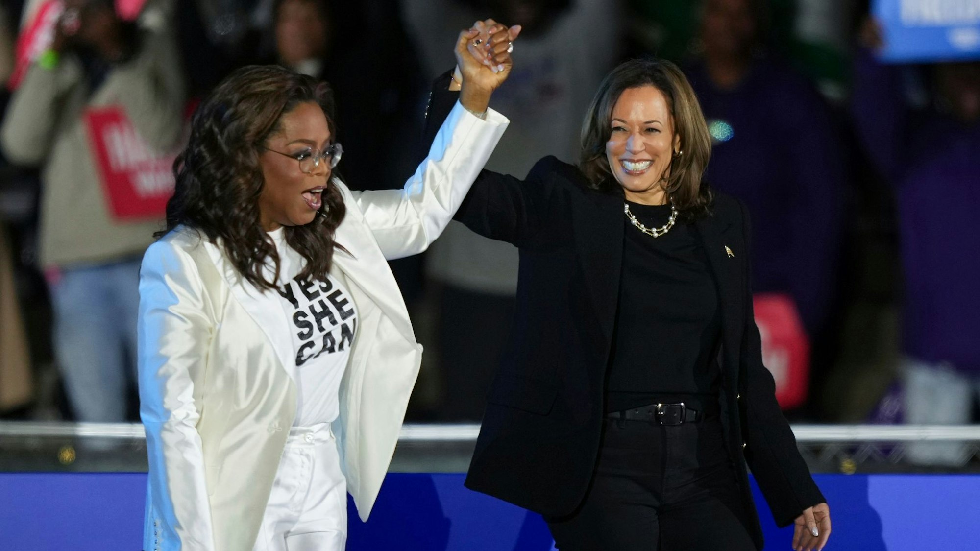 Oprah Winfrey und Kamala Harris.