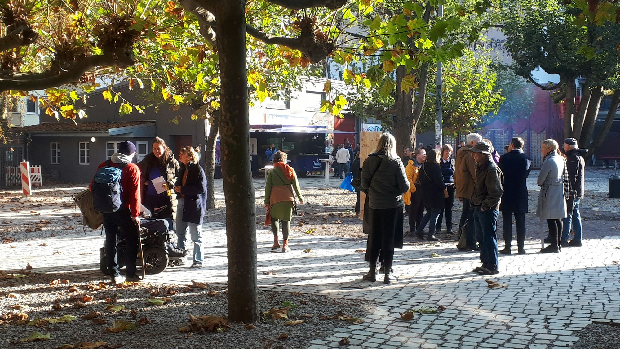 Der neue Innenhof des Bürgerzentrums Alte Feuerwache wirkt heller, einladender und viel geräumiger.