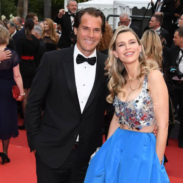 Tommy Haas und seine Verlobte Sara Foster auf dem roten Teppich.