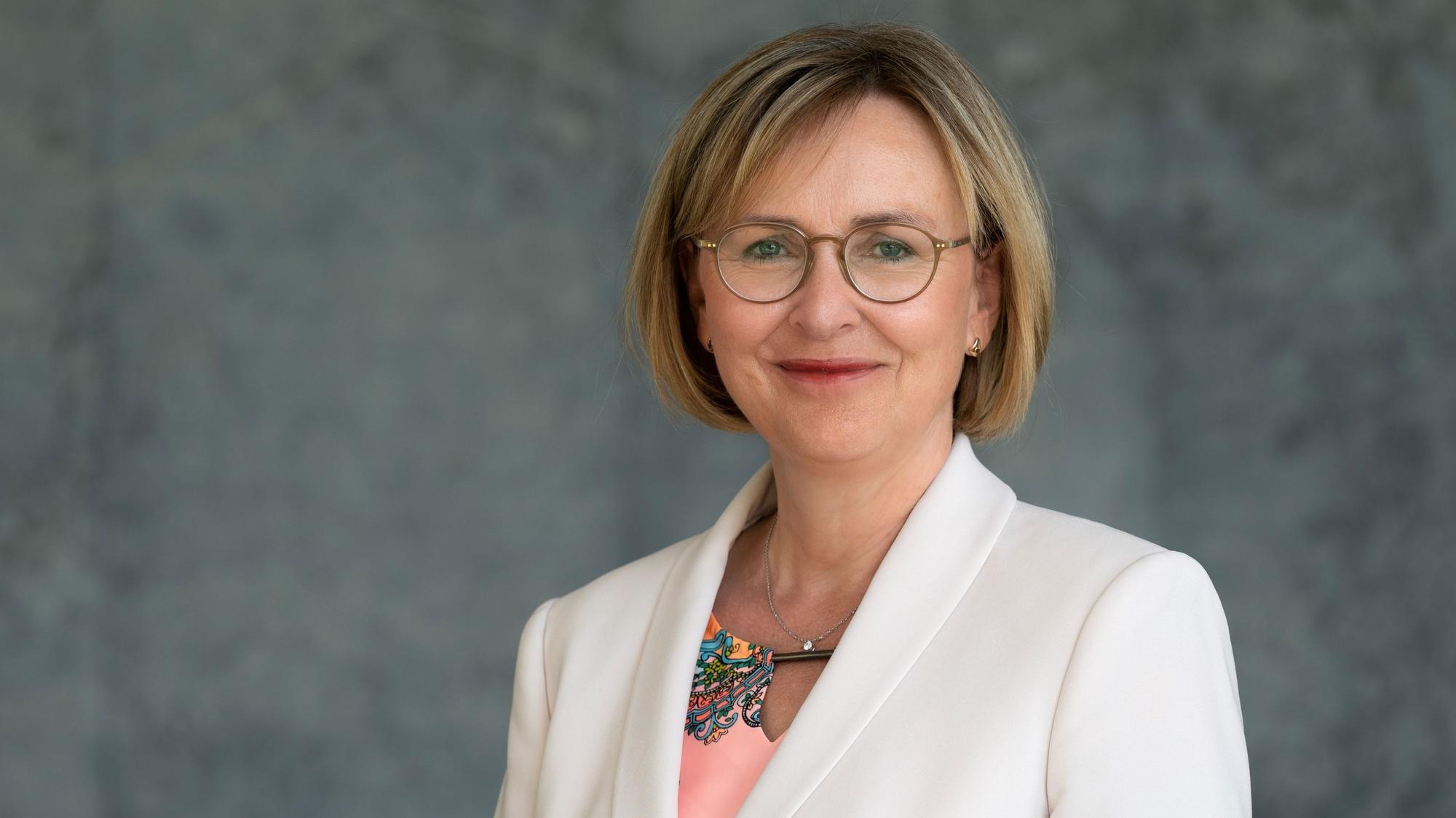 Professorin Angela Faber
