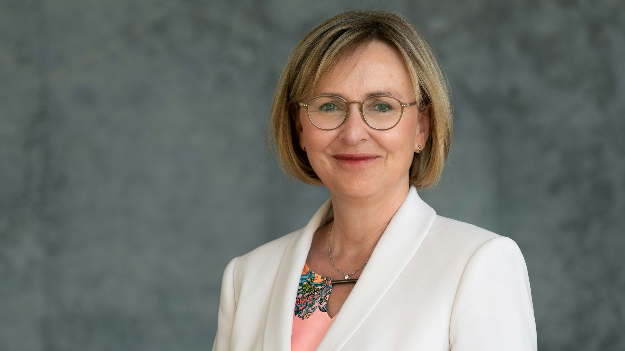 Professorin Angela Faber