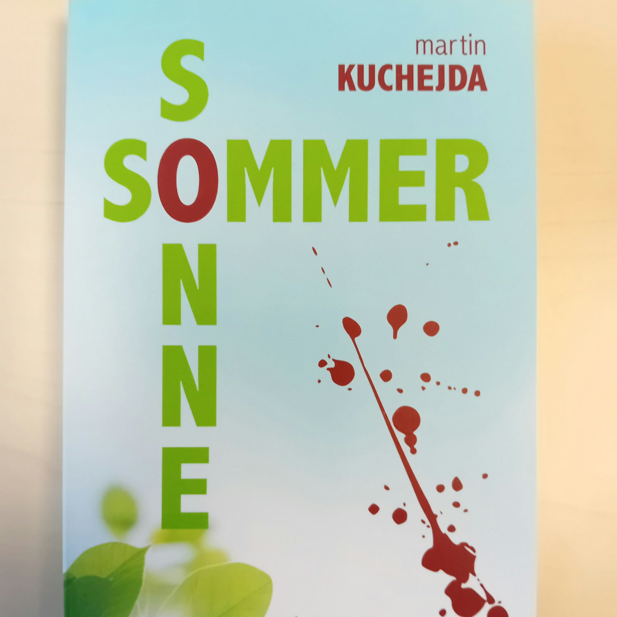 Buchcover des Krimis von Martin Kuchejda mit dem Titel „Sommersonne“.