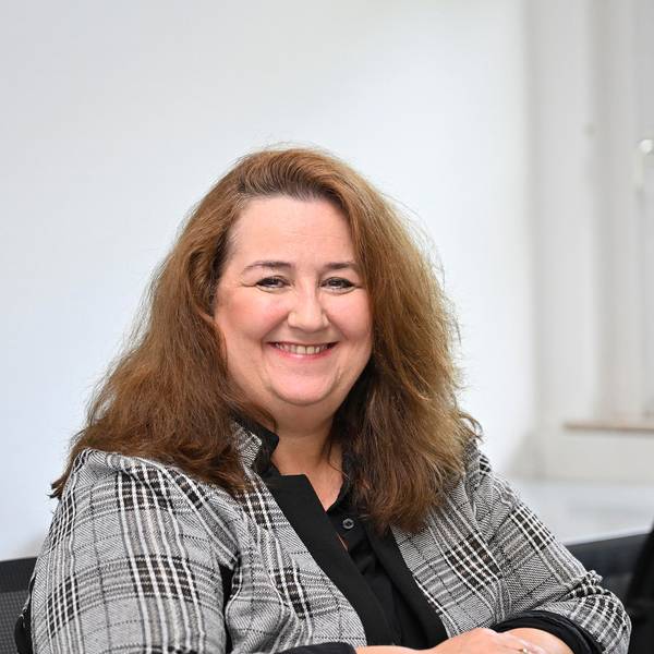 Die Rösrather Bürgermeisterin Bondina Schulze (Grüne) will 2025 als Unabhängige erneut für ihr Amt kandidieren.