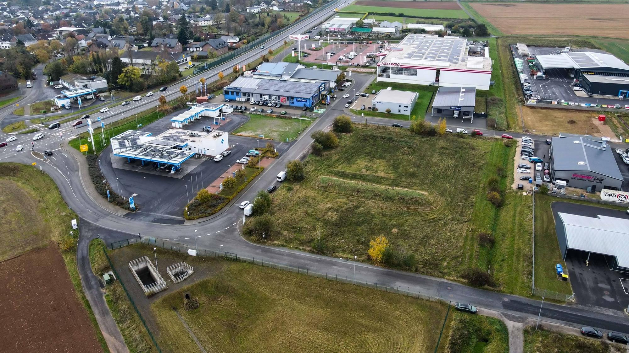 Das Luftbild zeigt das Gewerbegebiet in Mechernich-Kommern.