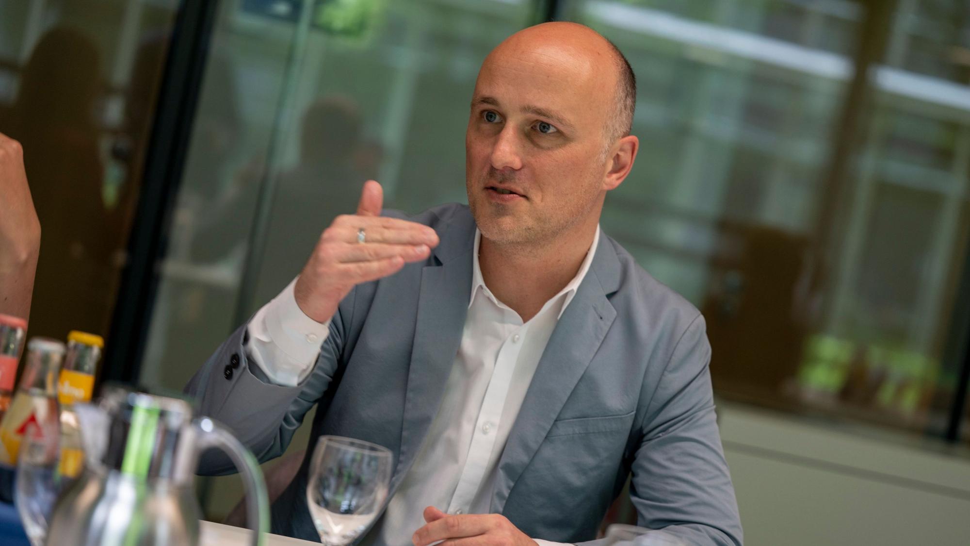 Sven Lehmann, MdB der Grünen aus Köln, im Interview.