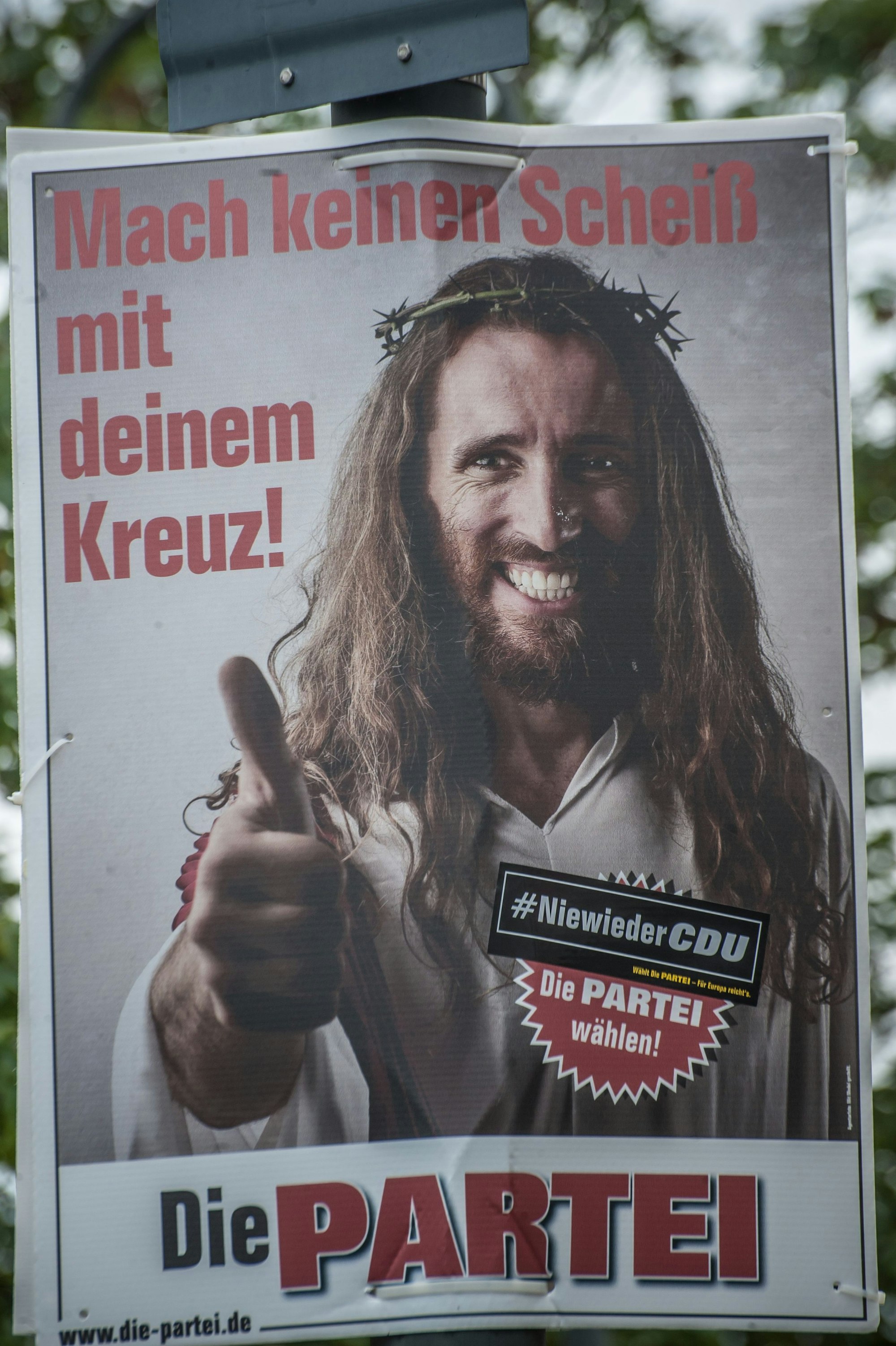 Wahlplakat Die Partei in Leverkusen