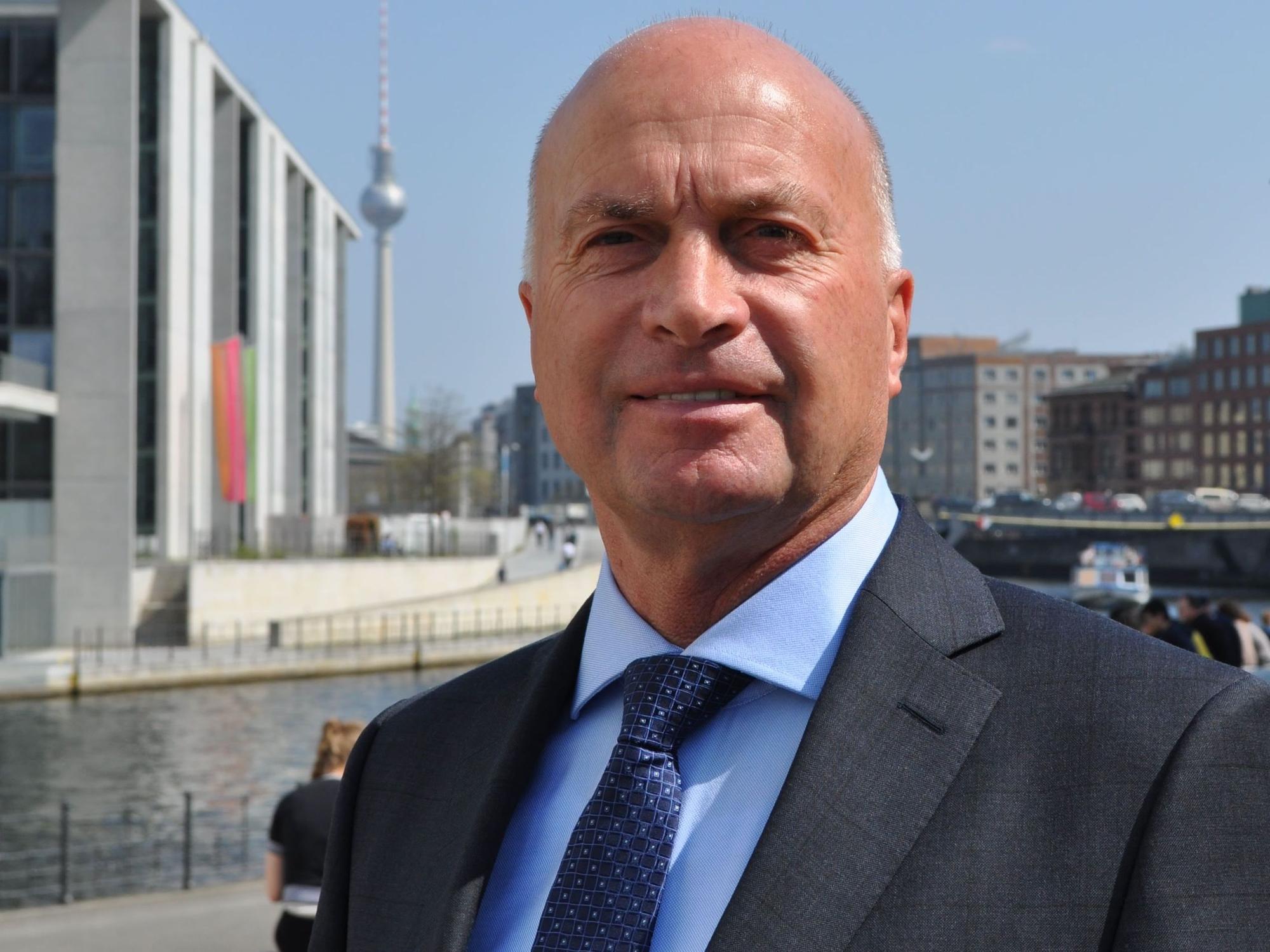 Das Bild zeigt Rüdiger Lucassen