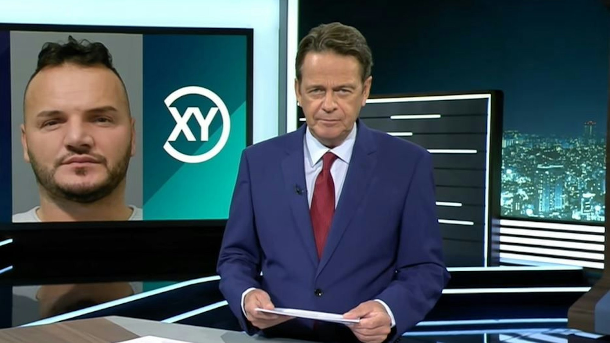 Rudi Cerne stellt den Fall aus Bonn bei „Aktenzeichen XY... Ungelöst“ vor.