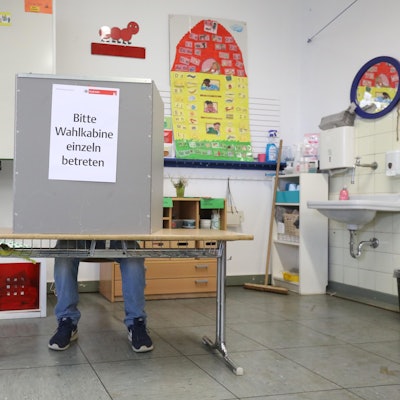 Wahlkabine in Köln-Lindentahl bei der Bundestagswahl 2021