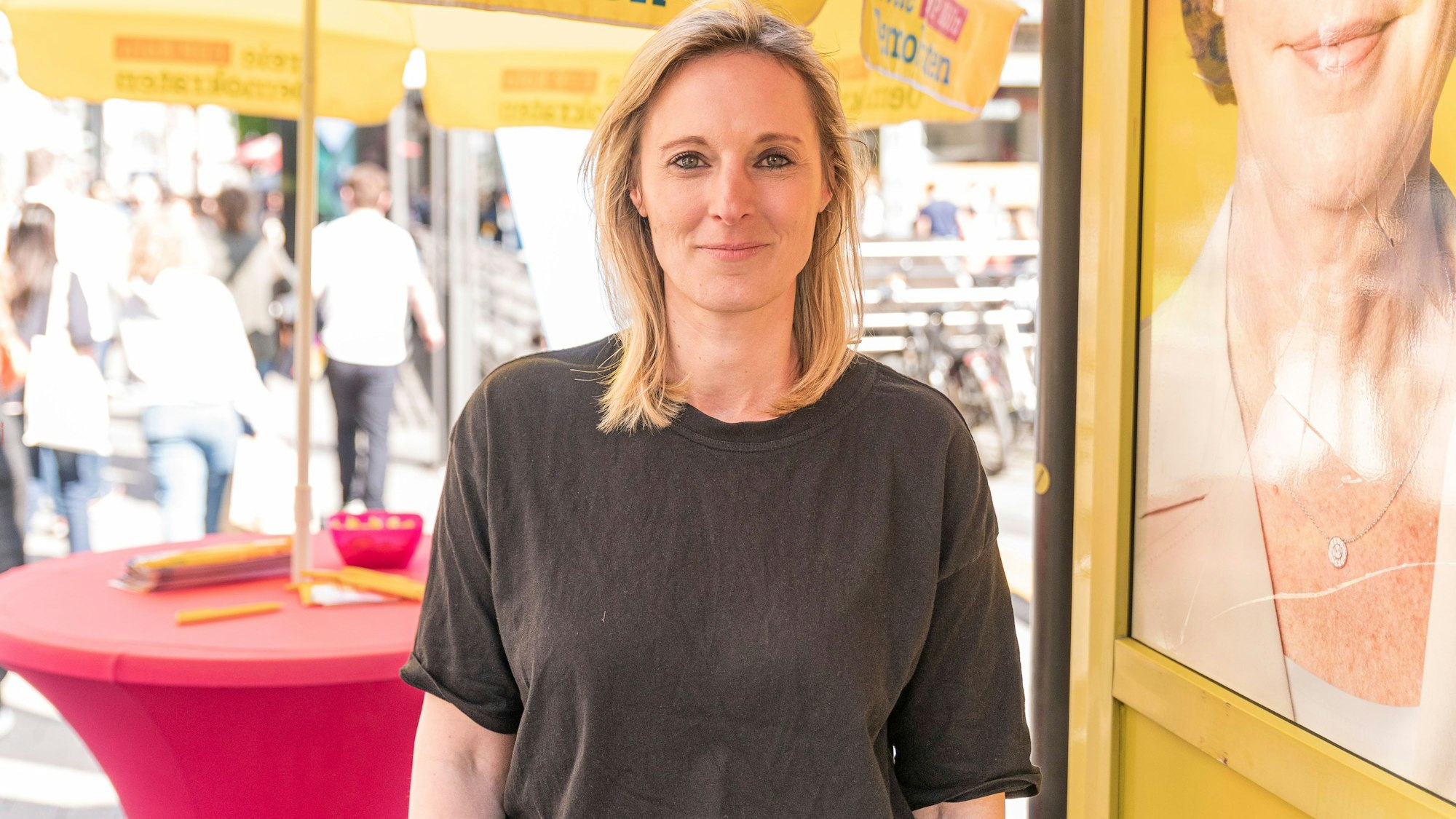 Maria Westphal beim Wahlkampf der FDP zur Landtagswahl 2022.