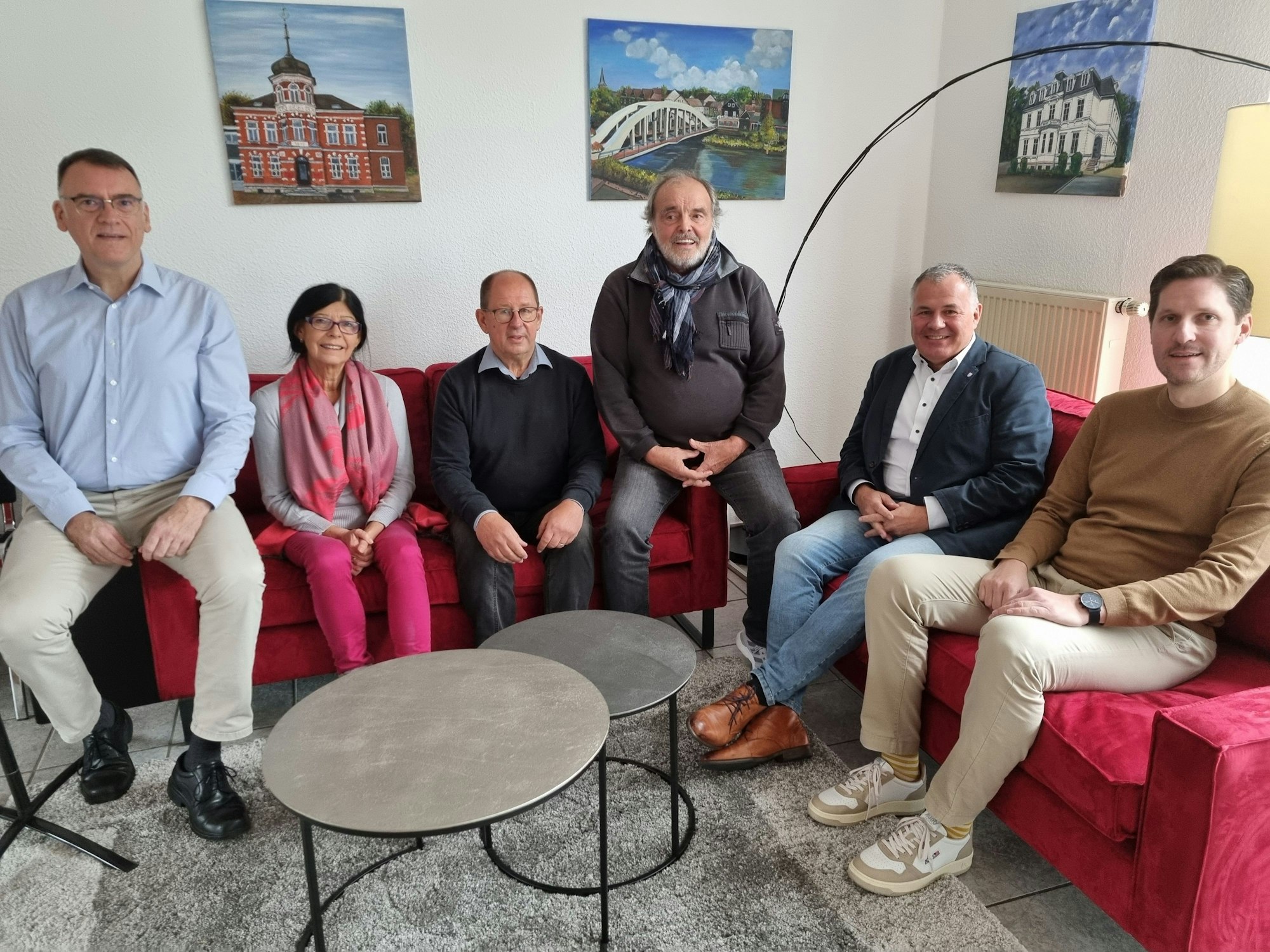 Der neue SPD-Fraktionsvorstand in Leichlingen: Jürgen Benting (vlnr), Roswitha Süßelbeck, Uwe Bräutigam, Manfred Aust, BM Frank Steffes und Dominik Laufs