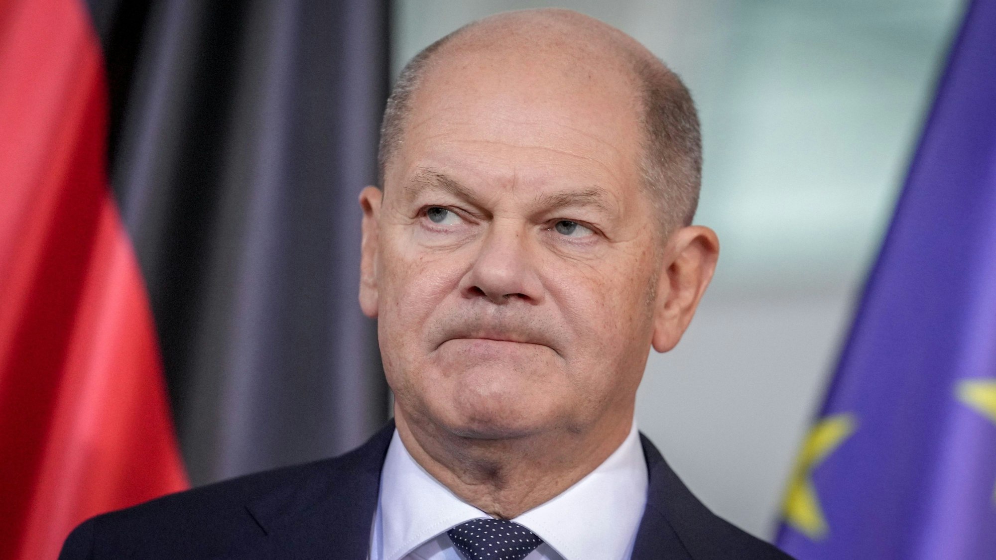 Olaf Scholz bekommt für seine Neuwahlpläne harte Kritik zu hören. (Archivbild)