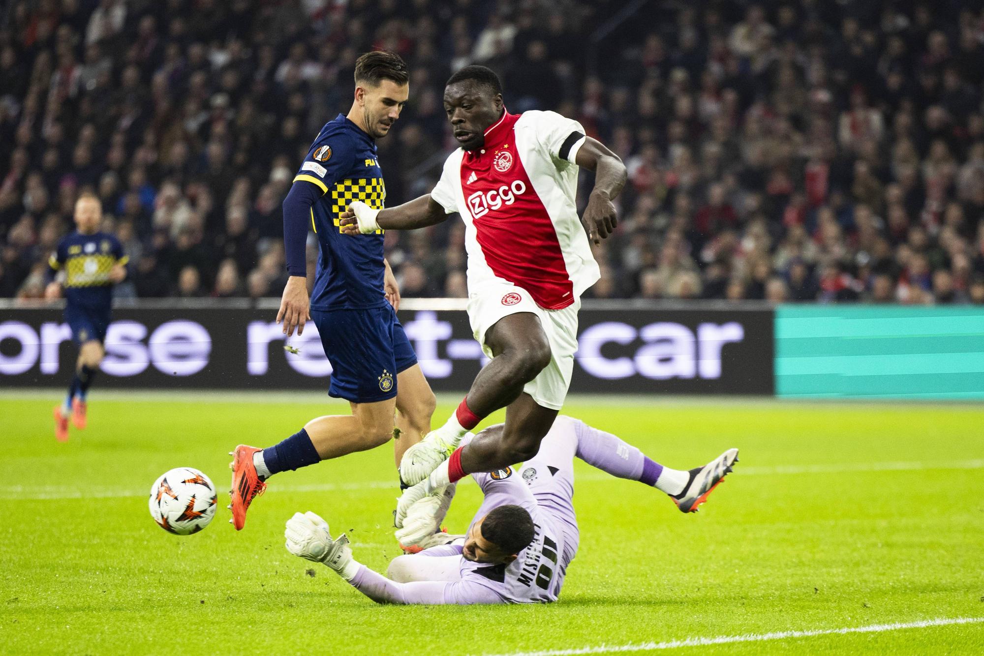 Geriet zur Nebensache: Ajax Amsterdam gewann sein Heimspiel gegen Maccabi Tel Avid mit 5:0.