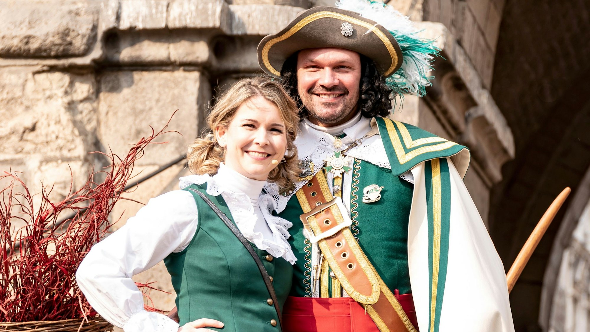 Historisches Schauspiel von Jan un Griet an der Severinstorburg in der Südstadt.