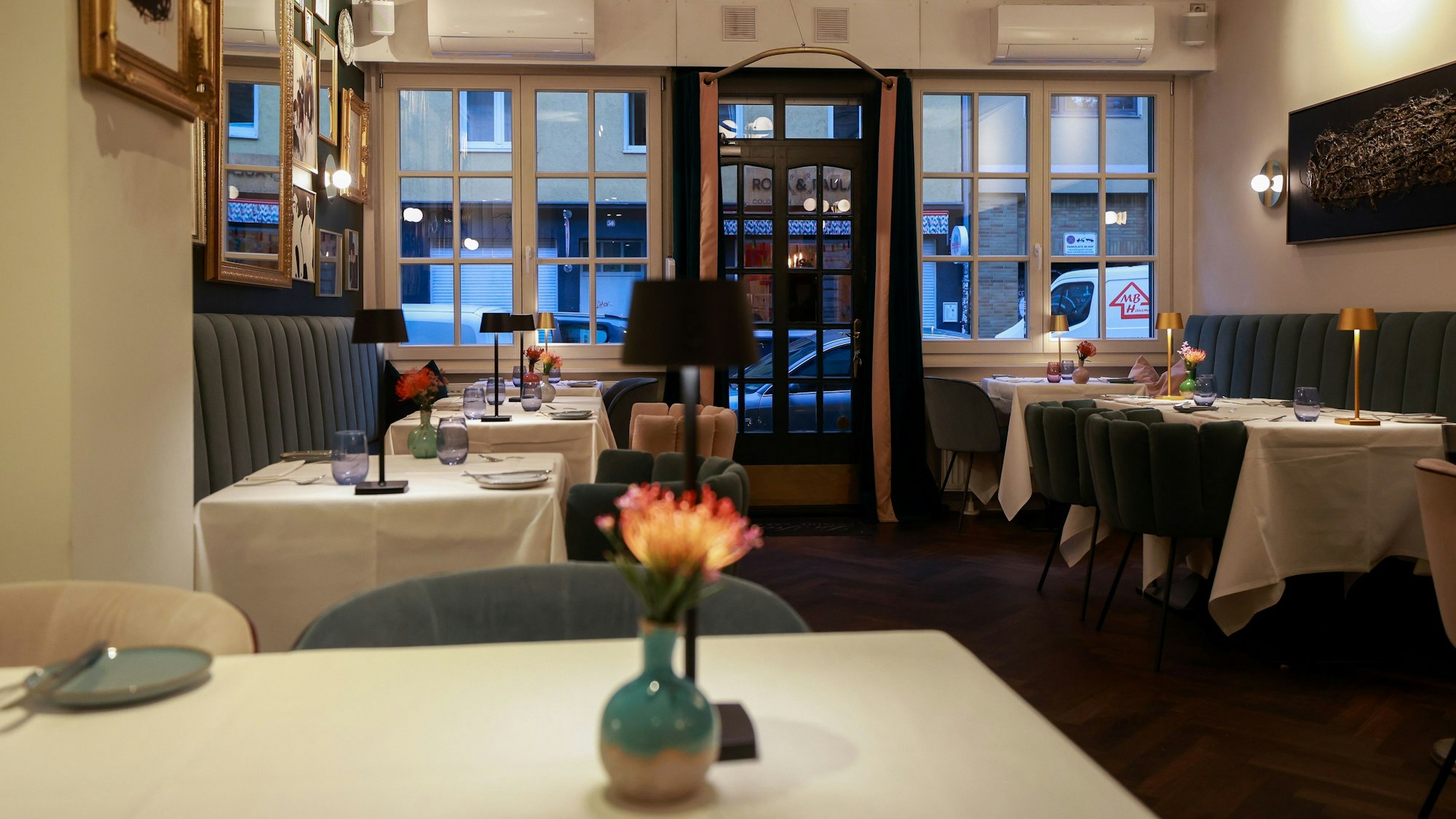 07.11.2024, Köln: Das Restaurant "La Société" für die Serie "Henns Geschmackssache".
copyright Michael Bause