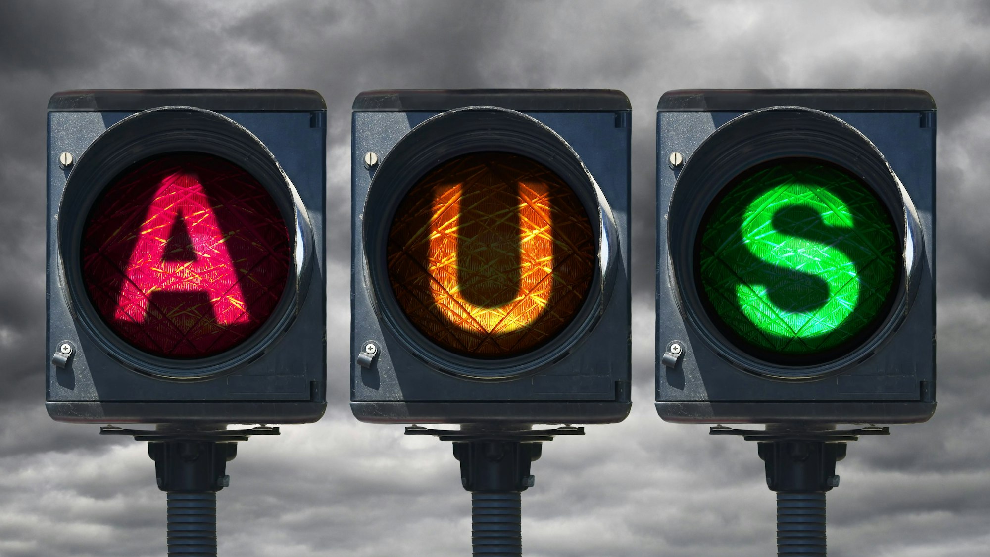 Eine Fotomontage zeigt drei Ampeln nebeneinander, die den Schriftzug „AUS“ bilden, wobei A in Rot für die SPD, U in Gelb für die FDP und S in Grün für Bündnis 90/Die Grünen steht. Den Bildhintergrund bildet ein bedrohlich dunkelgrauer Himmel.
