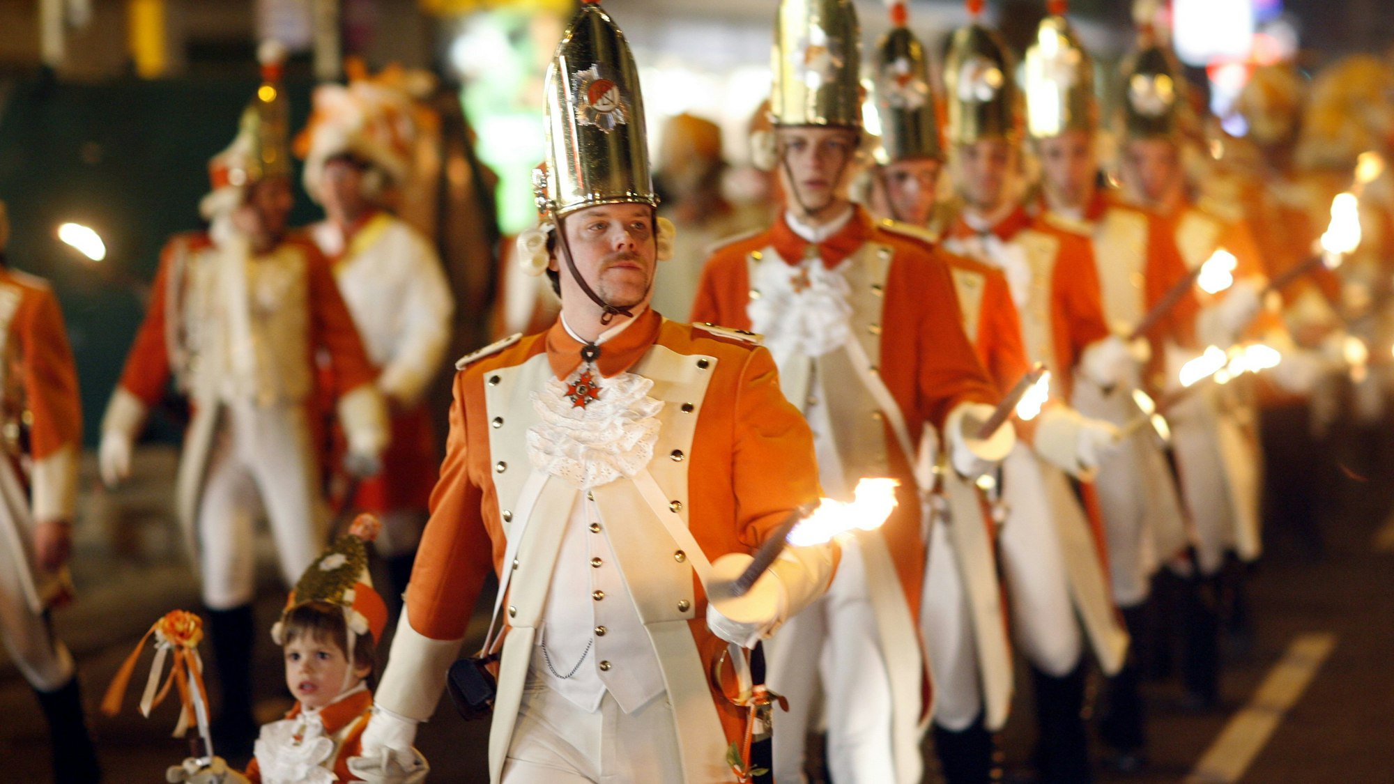 Nippeser Bürgerwehr beim Fackelzug