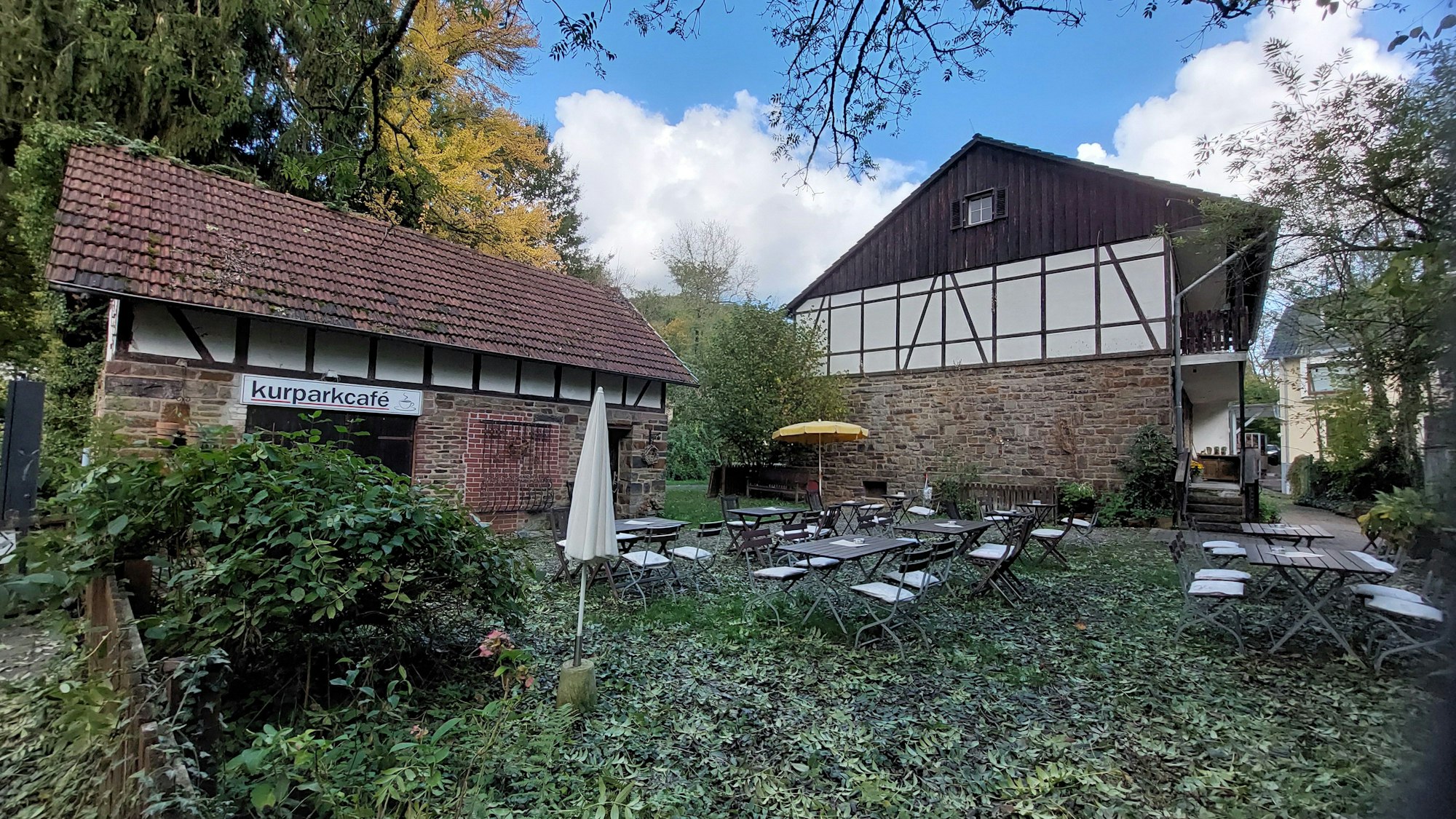 Cafe kokolores in Windeck
Biergarten im Außenbereich