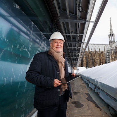24.10.2024
Köln: 
Ortsbegehung auf der Baustelle des Dom-Hotels. Der Gebäudekomplex am Roncalliplatz ist seit mehreren Jahren eine Großbaustelle
Thomas H. Althoff 
Foto: Martina Goyert