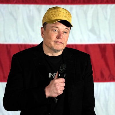 Elon Musk bei Wahlkampfveranstaltung zur Unterstützung von Donald Trump. (Archivbild)
