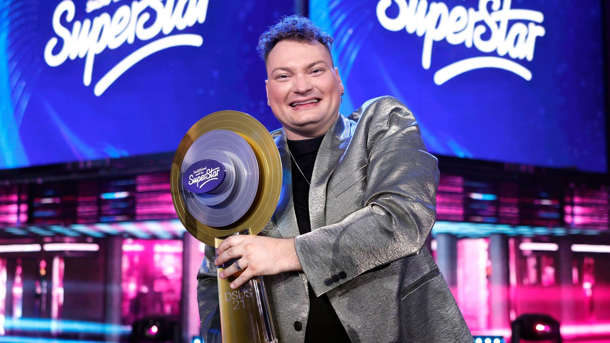 Christian Jährig als Sieger im Finale der Castingshow „Deutschland sucht den Superstar“.