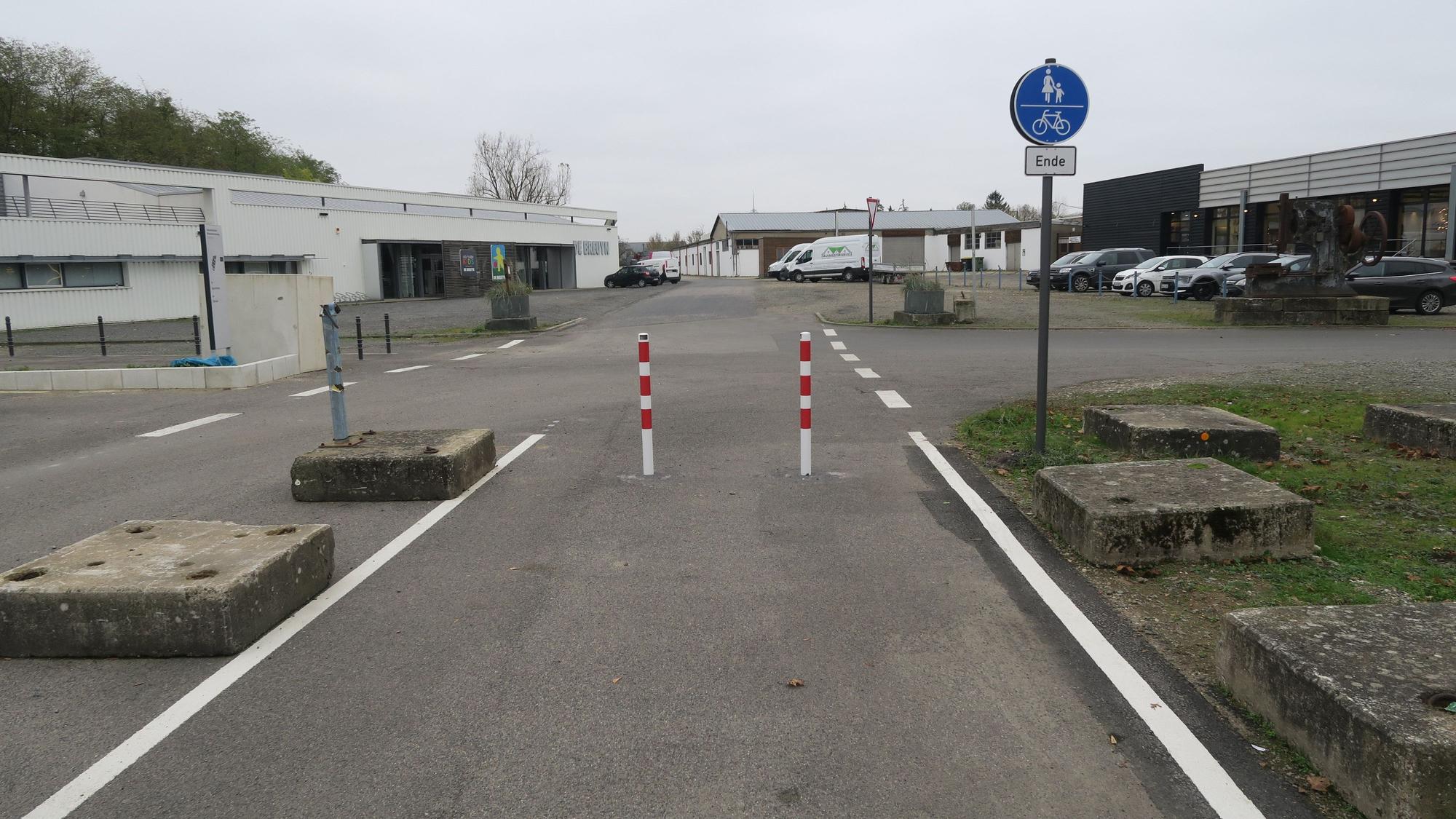 Bislang konnte nur ein kurzes Stück des Teichrohrsängerwegs ausgebaut werden.