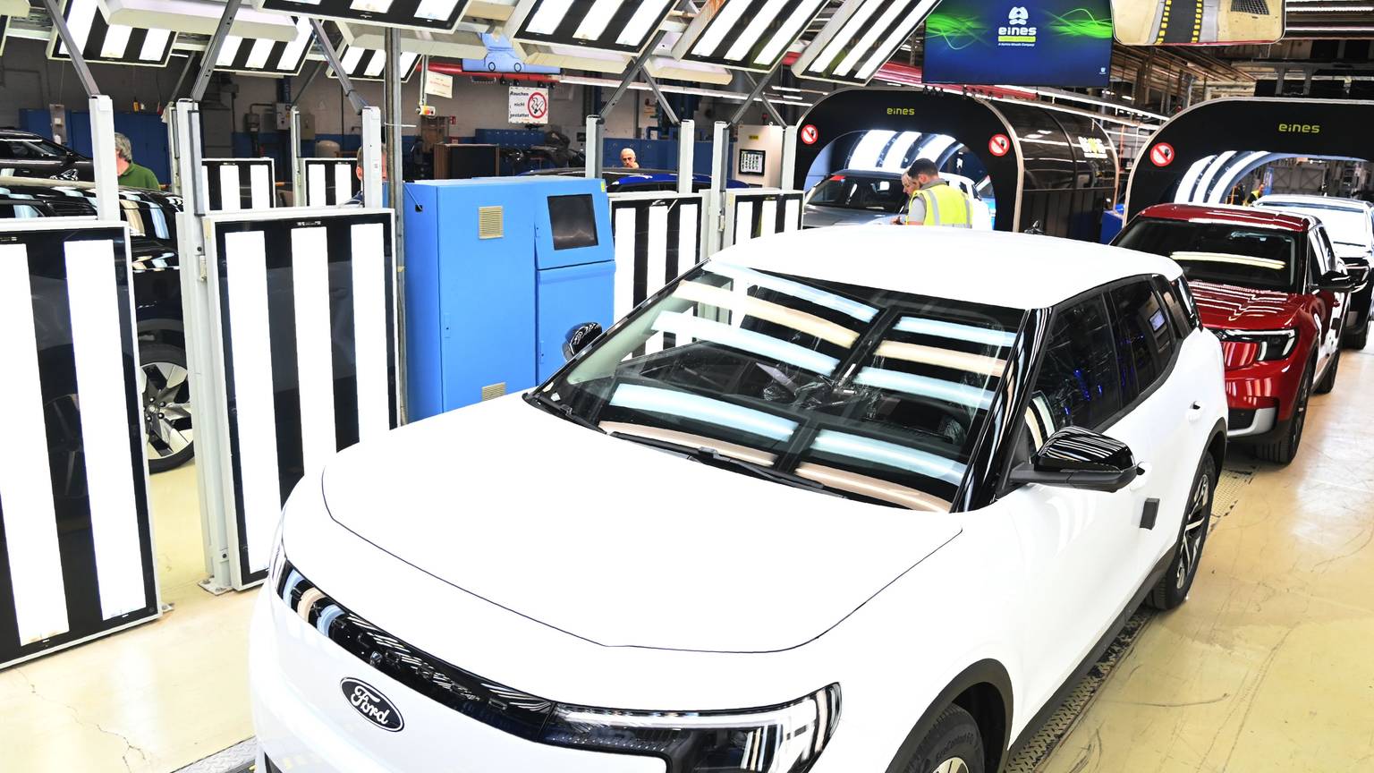 Bei Ford in Niehl startet endlich die Produktion des ersten E-Modells Explorer.