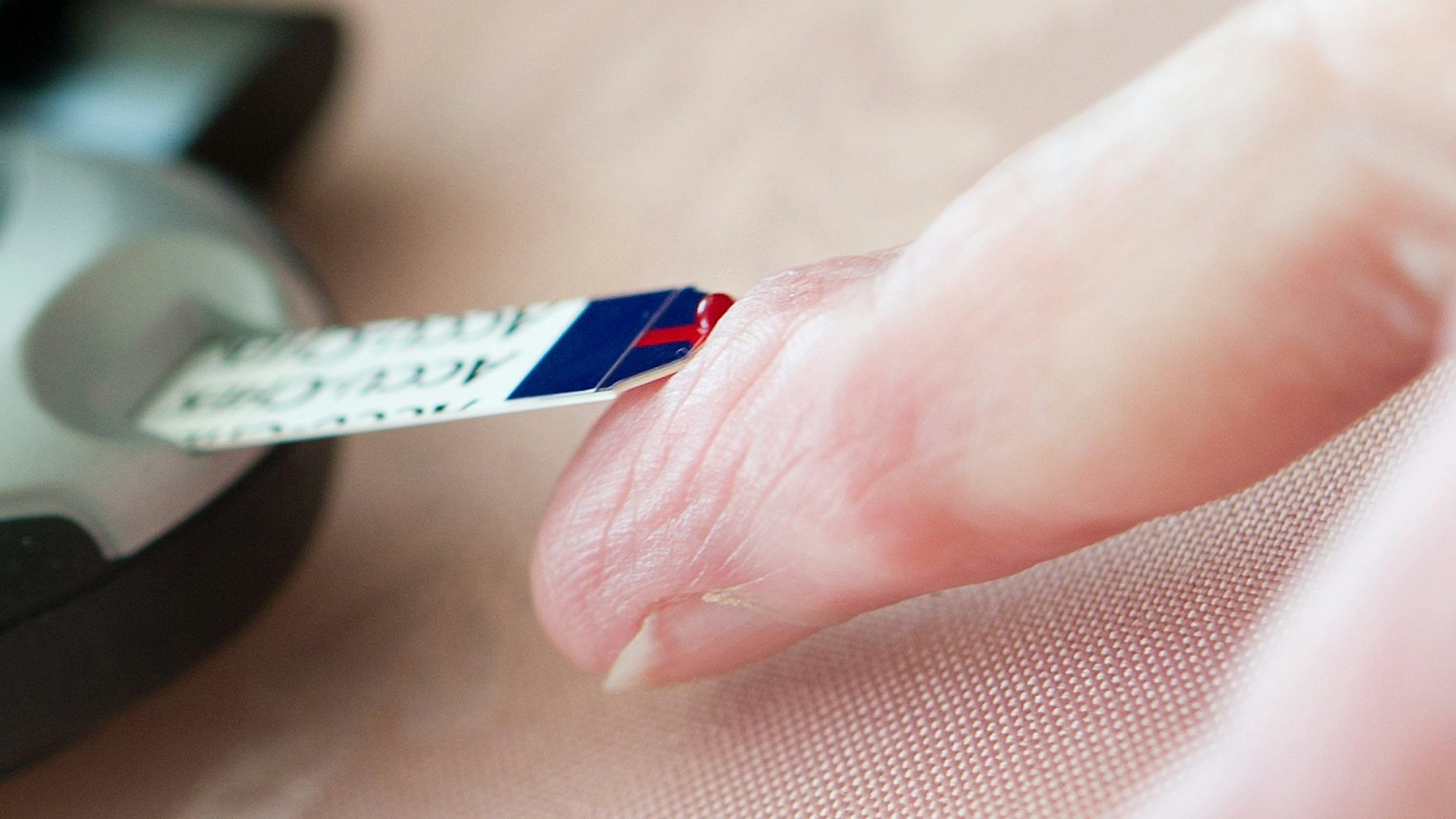 Messgeräte helfen Diabetikerinnen und Diabetikern, diesen gut im Blick zu haben.