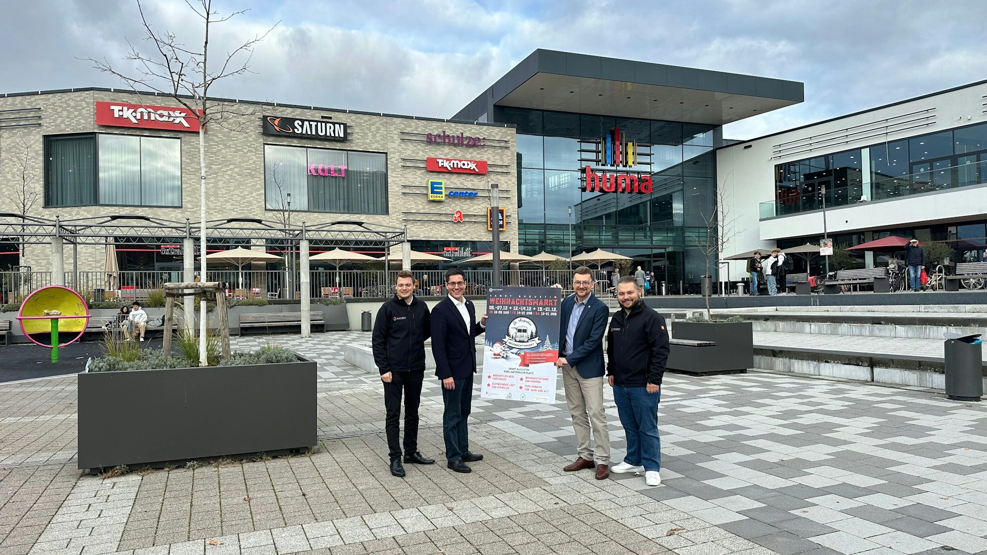Auf der Karl-Gatzweiler-Platz zwischen Rathaus und Huma wird es einen Weihnachtsmarkt 2024 geben