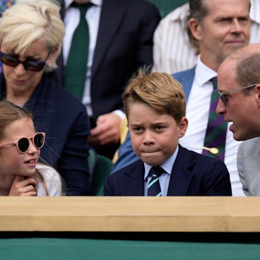 Prinzessin Charlotte, Prinz George und ihr Vater, der britische Thronfolger, Prinz William beim Tennisturnier in Wimbledon.