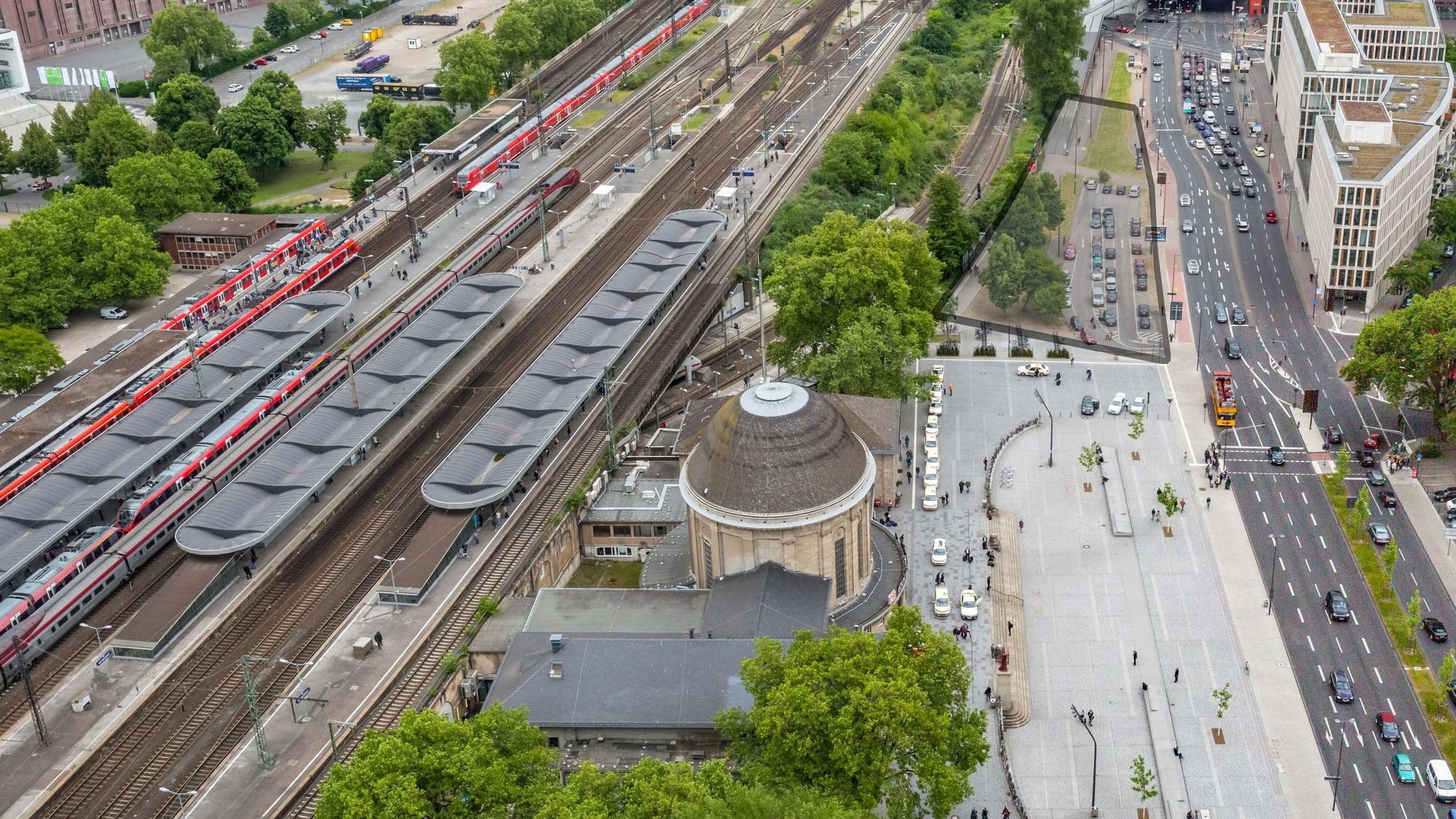 Deutzer Bahnhof und Ottoplatz von oben
