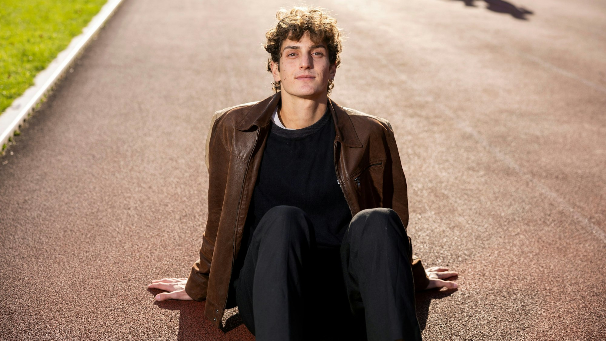 Portrait von Felix Wittmann, ist deutscher Juniorenmeister auf der Mittelstrecke und studiert an der Sporthochschule in Köln. Er erkrankte an Krebs.