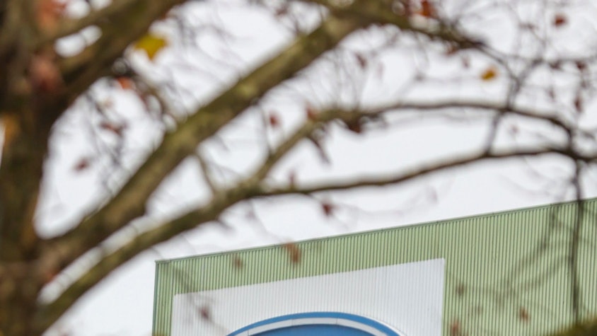 13.11.2024
Köln:
Ford Umfrage ich der Nachricht auf Umstellung auf Kurzarbeit so kurz vor Weihnachten.
Ford-Logo
Foto: Martina Goyert