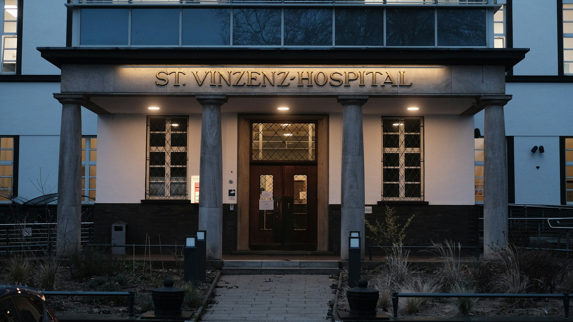 Im St. Vinzenz Hospital in Nippes war Patient Marius-Gigi A. fast drei Jahre stationiert.