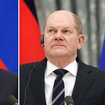 Bundeskanzler Olaf Scholz (SPD, r) und Russlands Präsident Wladimir Putin.