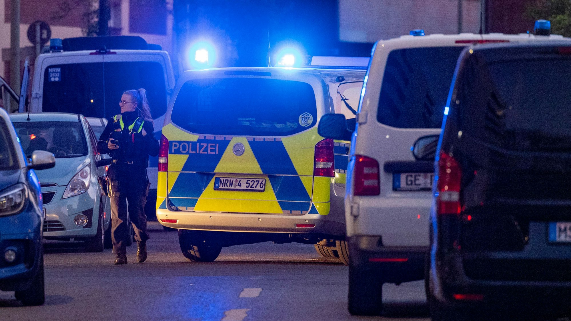 Die Polizei ermittelt nach einem Einbruch. (Symbolfoto)