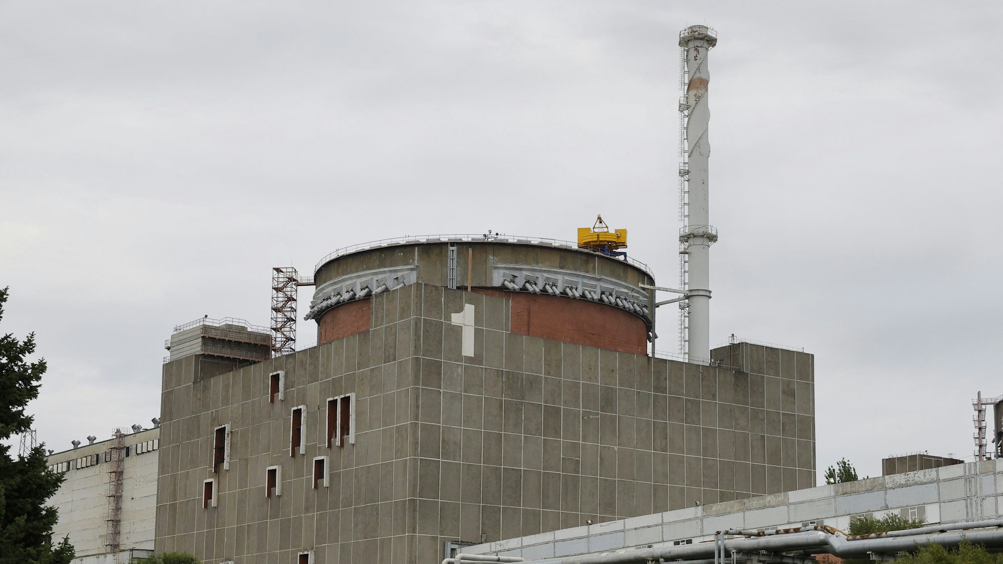 Blick auf einen Block des Kernkraftwerks Saporischschja. (Symbolbild)